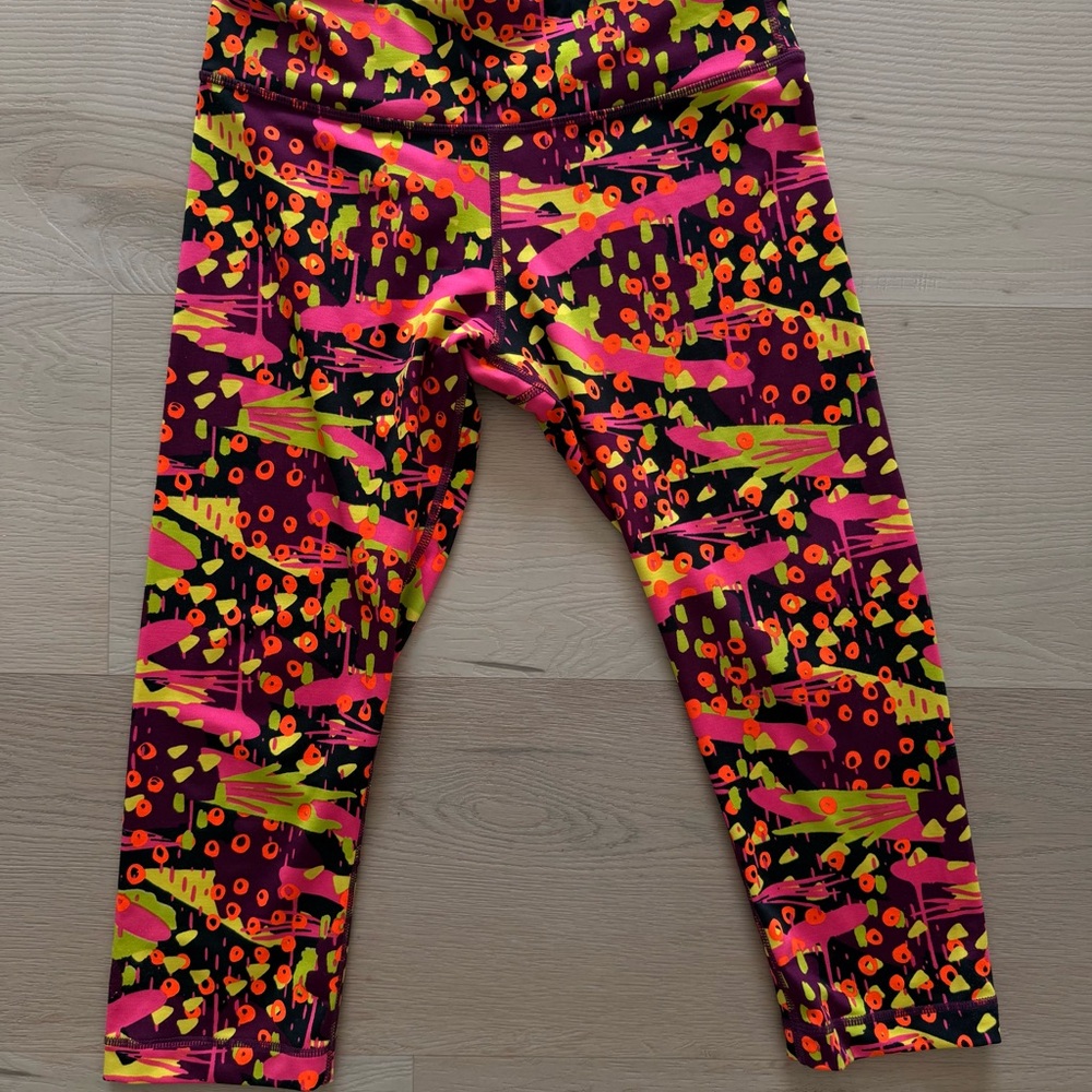 Zumba Fitness Womens Cropped Neon Leggings